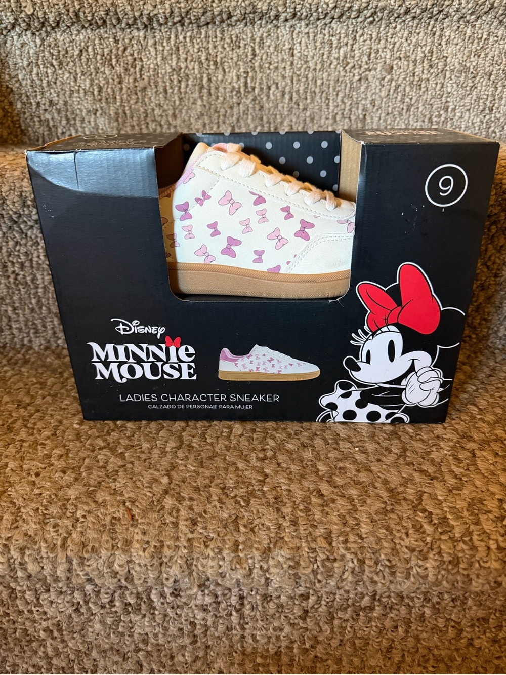 NEW DISNEY WORLD MINNIE MOUSE BOW PRINT SNEAKERS PINK WHITE WOMEN’S SIZE 9